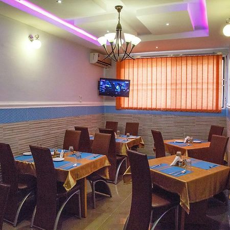 Berbera Palace Royale Hotell Abuja Exteriör bild